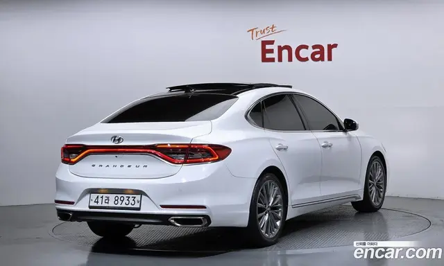 Hyundai Grandeur 2017 2.4 автомат (гидро), миниатюра 2