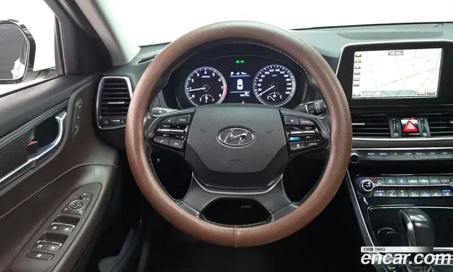 Hyundai Grandeur 2017 2.4 автомат (гидро), миниатюра 12