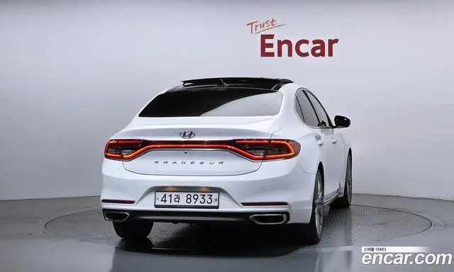 Hyundai Grandeur 2017 2.4 автомат (гидро), миниатюра 4