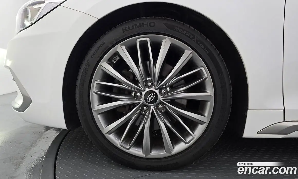 Hyundai Grandeur 2017 2.4 автомат (гидро), фото 5