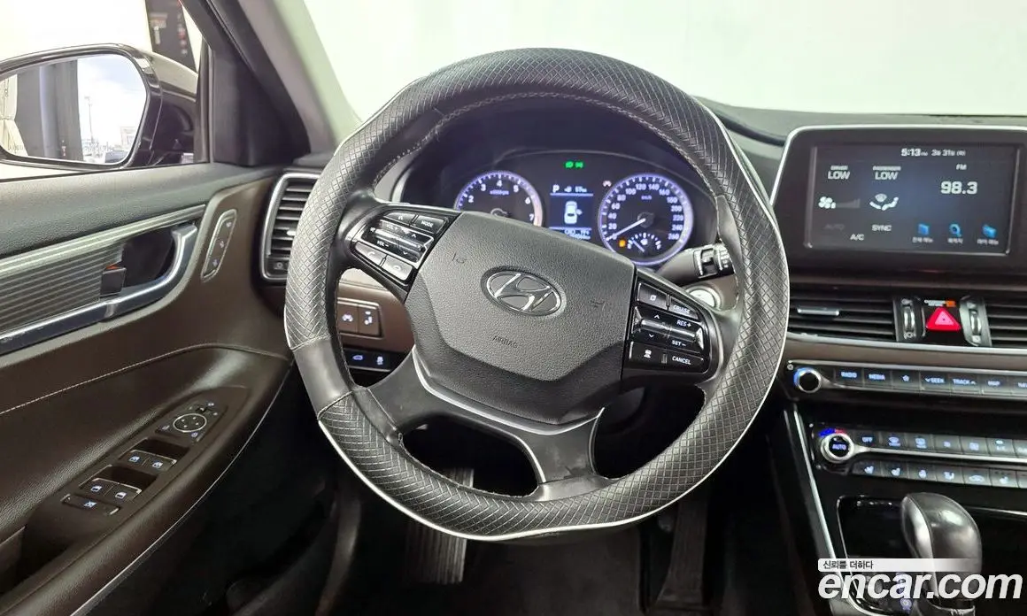Hyundai Grandeur 2017 2.4 автомат (гидро), фото 13