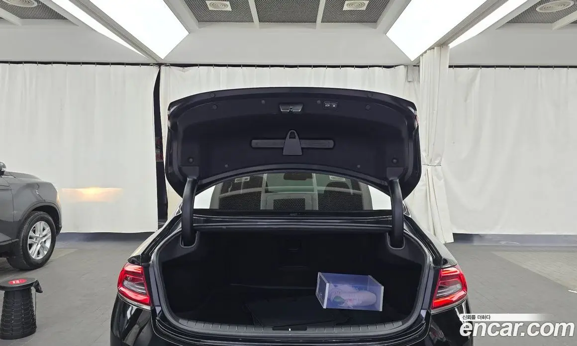 Hyundai Grandeur 2017 2.4 автомат (гидро), фото 20