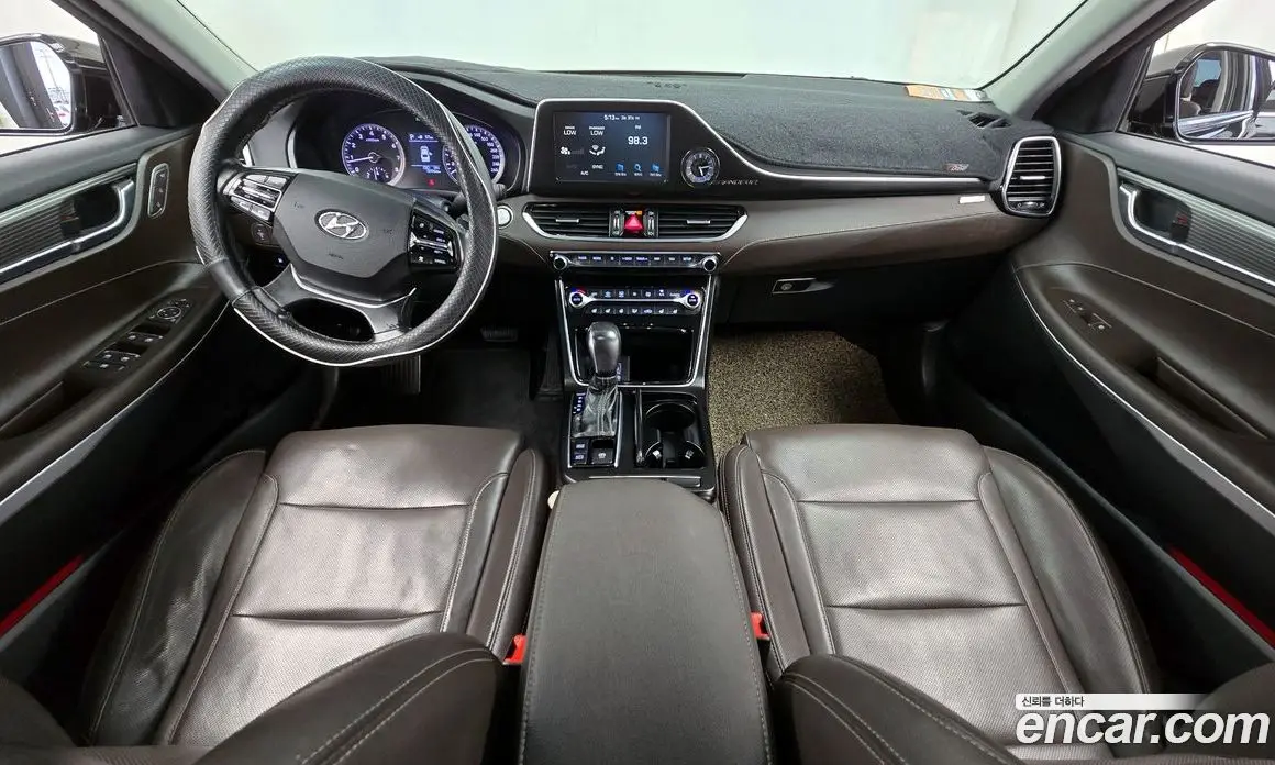 Hyundai Grandeur 2017 2.4 автомат (гидро), фото 7