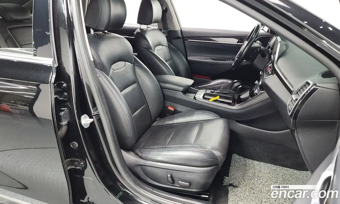 Hyundai Grandeur 2018 2.4 автомат (гидро), фото 11