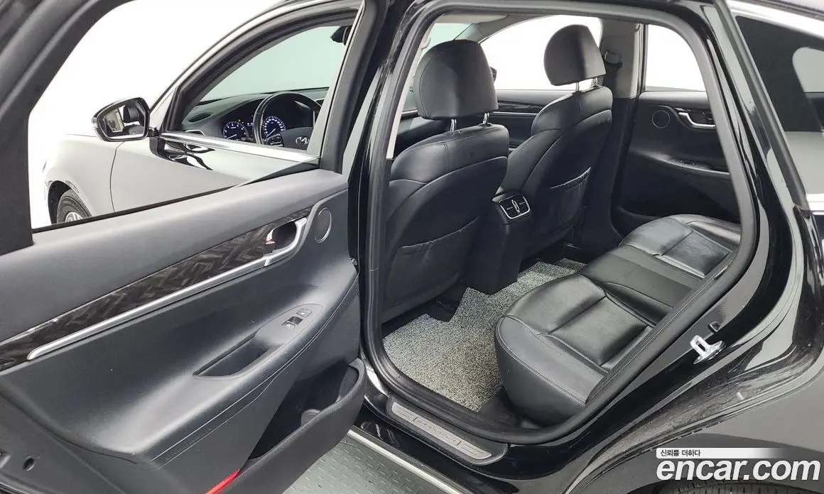 Hyundai Grandeur 2018 2.4 автомат (гидро), фото 12