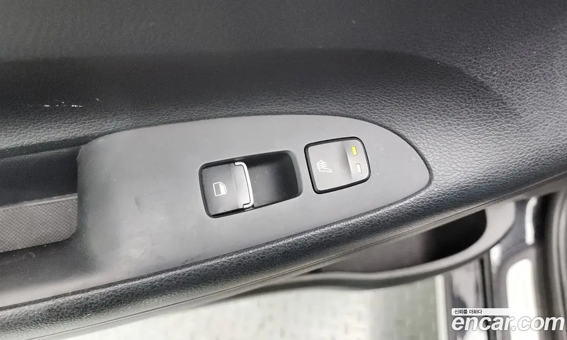 Hyundai Grandeur 2018 2.4 автомат (гидро), фото 19
