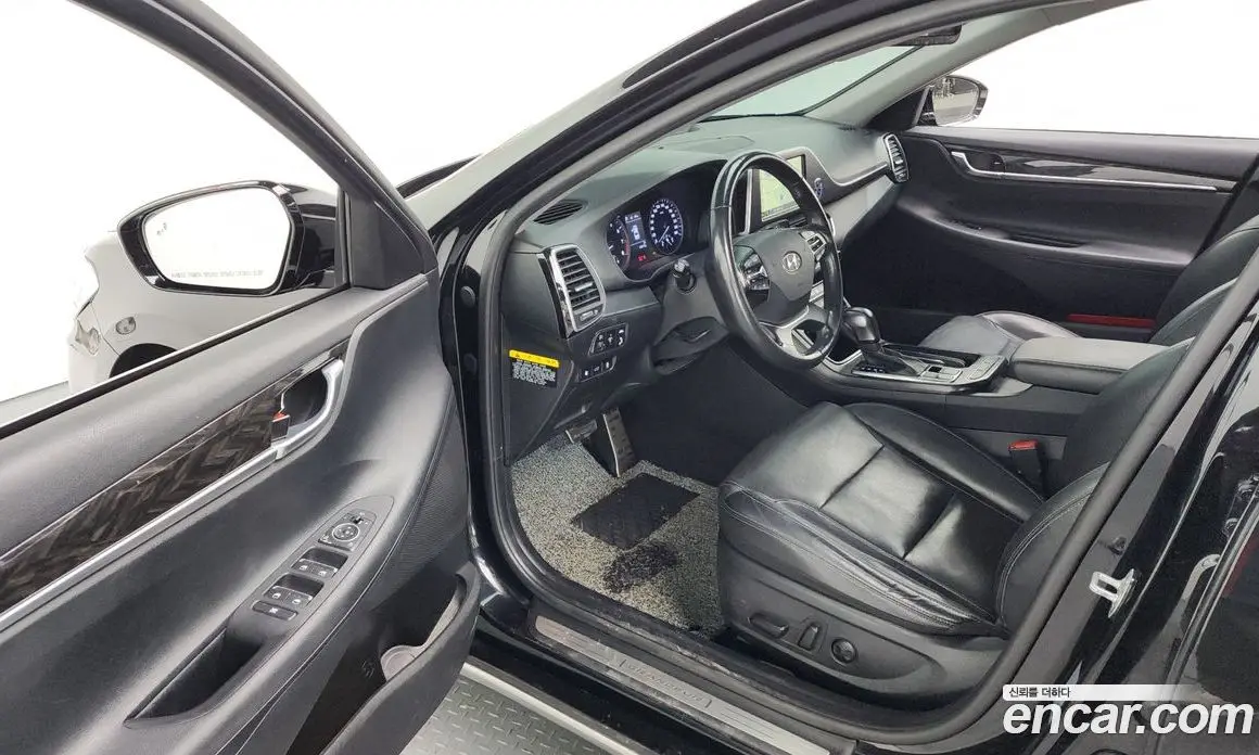 Hyundai Grandeur 2018 2.4 автомат (гидро), фото 10