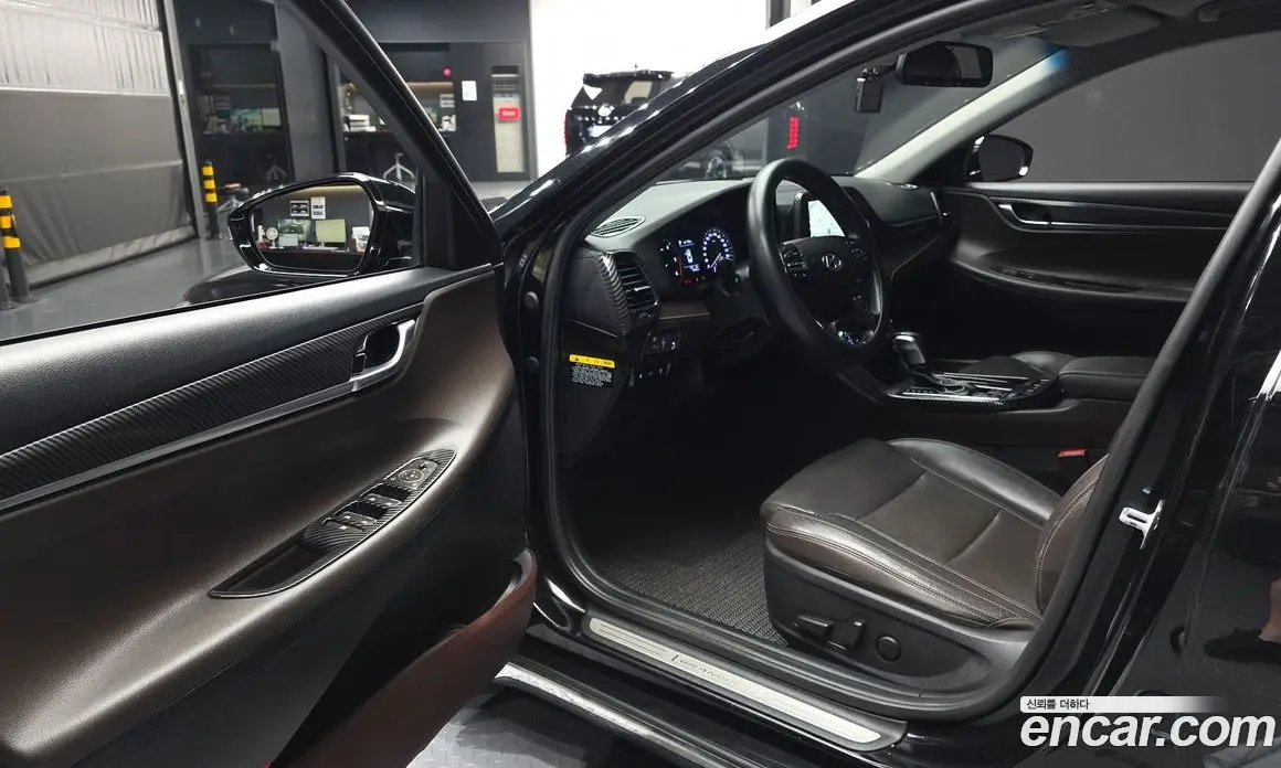 Hyundai Grandeur 2018 2.2 автомат (гидро), фото 13