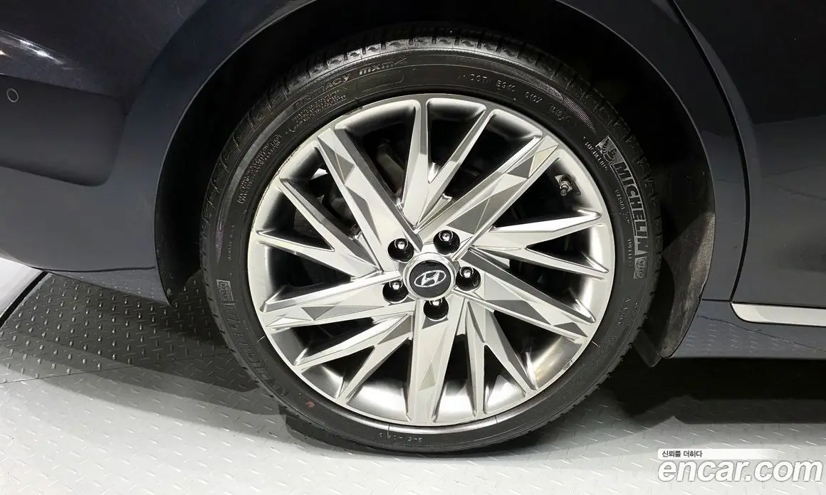 Hyundai Grandeur 2019 3.3 автомат (гидро), фото 5 Hyundai Grandeur 2019 3.3 автомат (гидро), фото 5