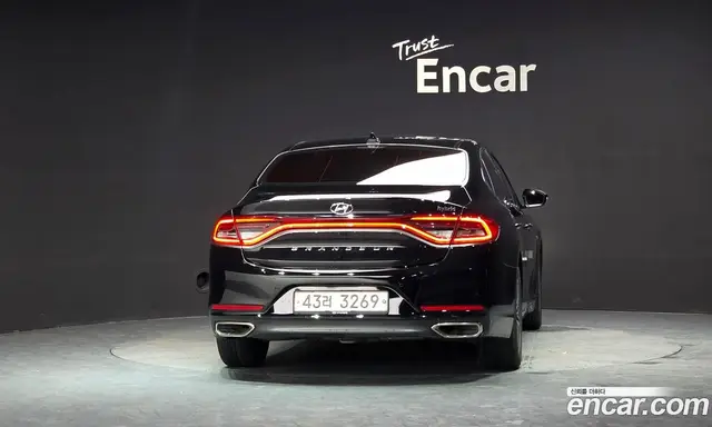 Hyundai Grandeur 2019 2.4 автомат (гидро), миниатюра 4