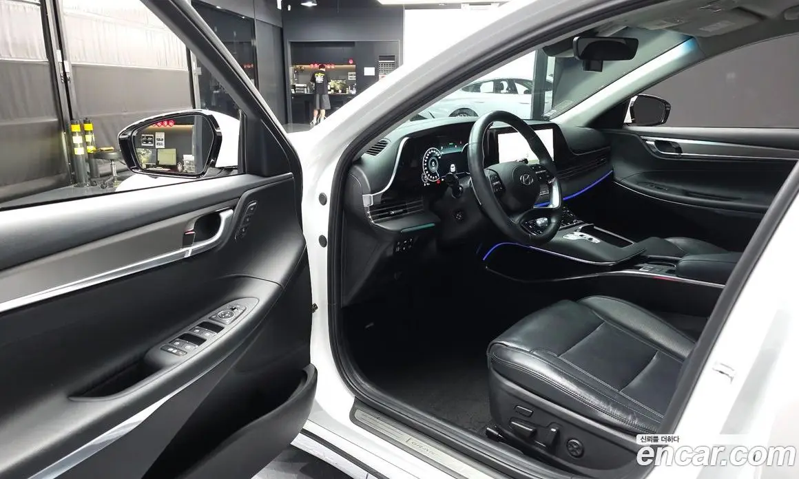 Hyundai Grandeur 2020 2.5 автомат (гидро), фото 13