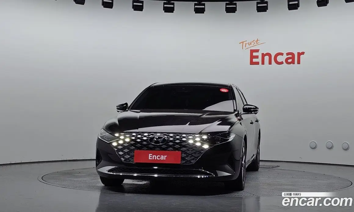 Hyundai Grandeur 2022 3.3 автомат (гидро), фото 3