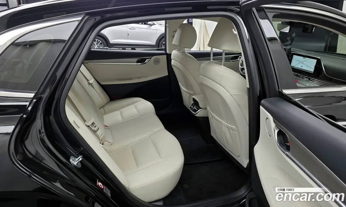 Hyundai Grandeur 2022 2.5 автомат (гидро), фото 12