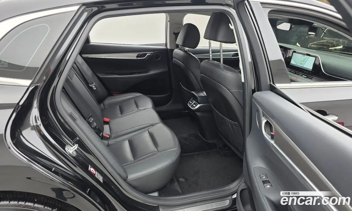Hyundai Grandeur 2022 2.5 автомат (гидро), фото 12