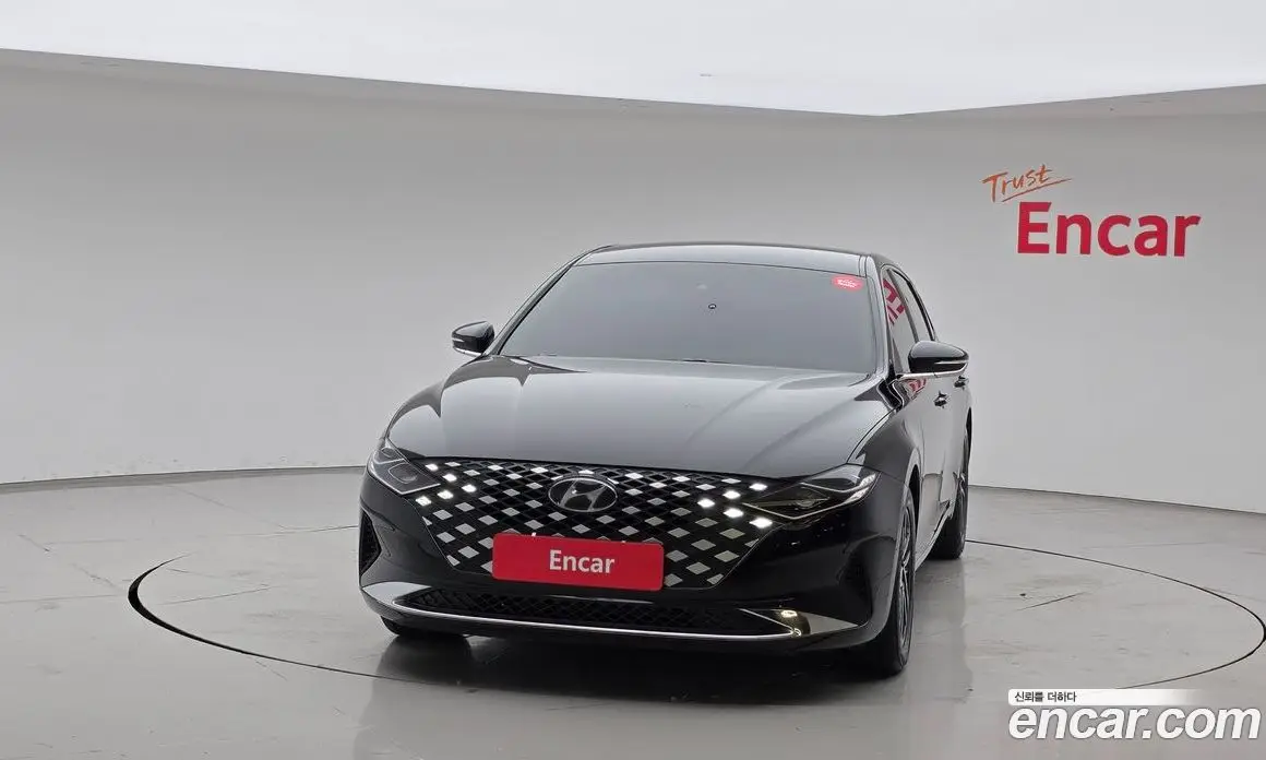 Hyundai Grandeur 2022 2.5 автомат (гидро), фото 3