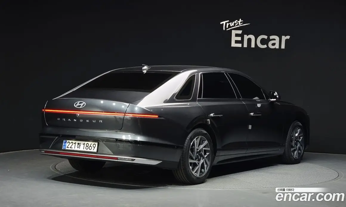 Hyundai Grandeur 2023 1.6 автомат (гидро), фото 2 Hyundai Grandeur 2023 1.6 автомат (гидро), фото 2