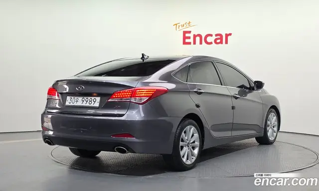 Hyundai i40 2012 2.0 автомат (гидро), миниатюра 2