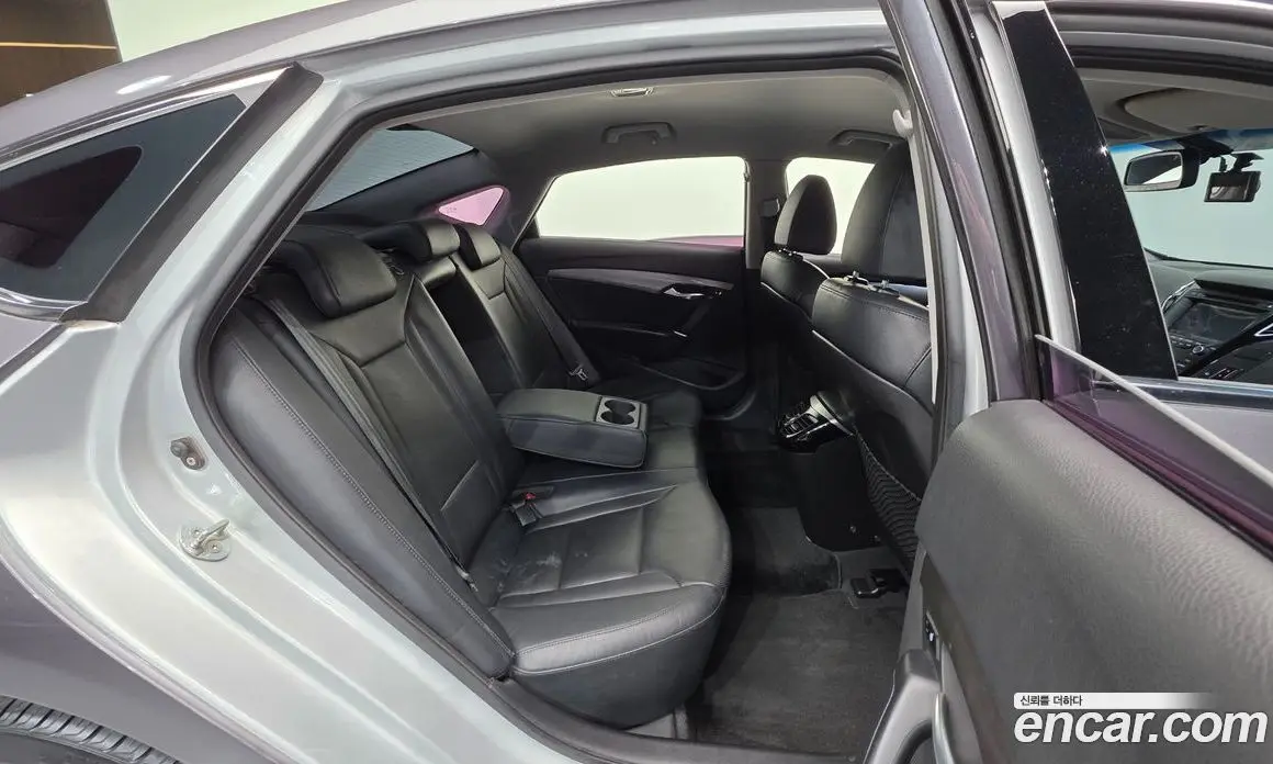 Hyundai i40 2012 2.0 автомат (гидро), фото 19