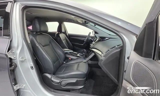 Hyundai i40 2012 2.0 автомат (гидро), миниатюра 10