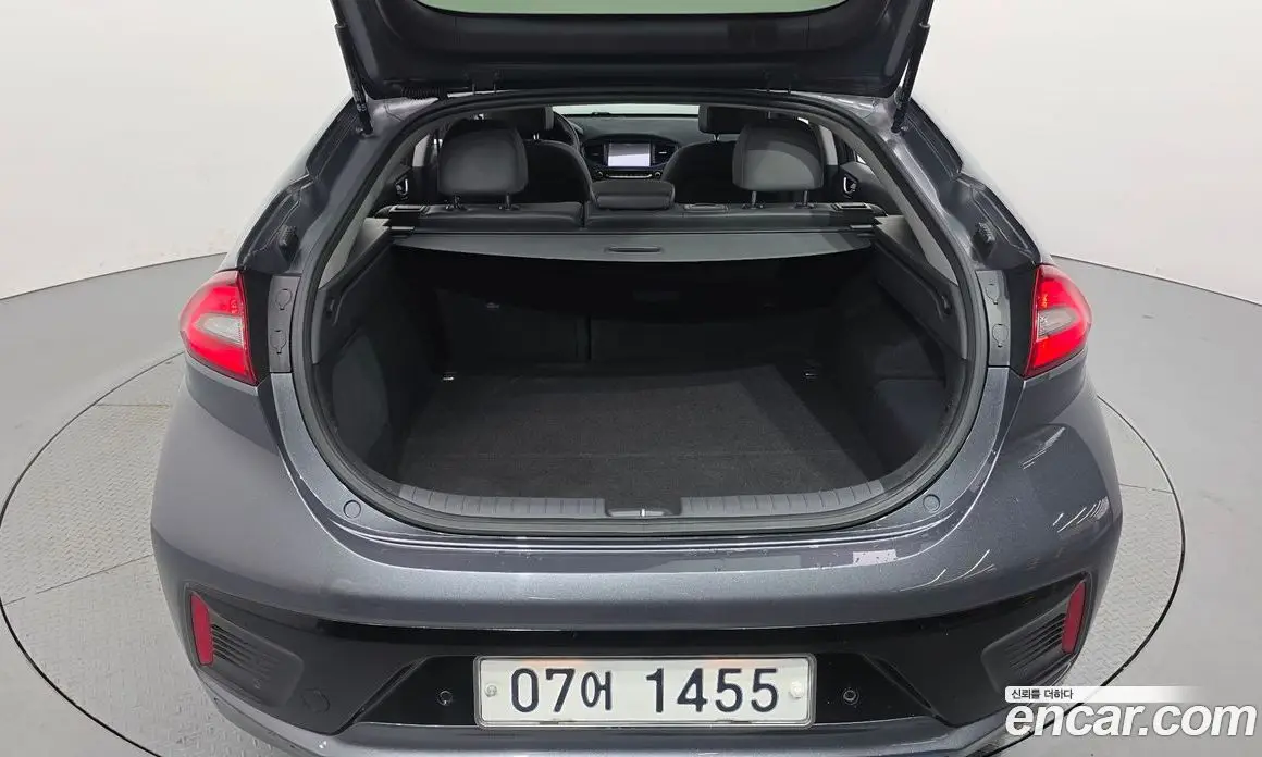 Hyundai Ioniq 2017 1.6 автомат (гидро), фото 20