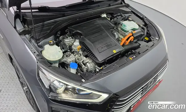 Hyundai Ioniq 2017 1.6 автомат (гидро), миниатюра 6