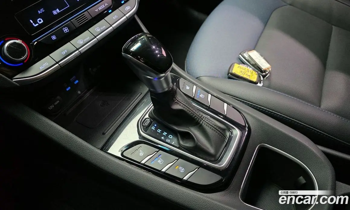 Hyundai Ioniq 2019 1.6 автомат (гидро), фото 12