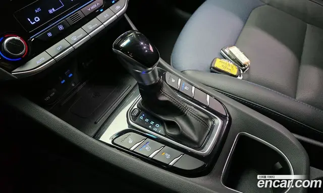 Hyundai Ioniq 2019 1.6 автомат (гидро), миниатюра 12