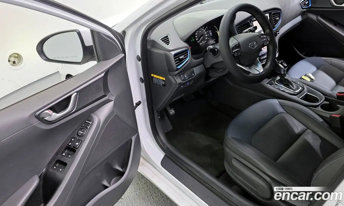 Hyundai Ioniq 2019 1.6 автомат (гидро), фото 17