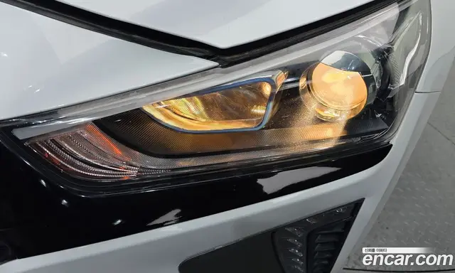 Hyundai Ioniq 2019 1.6 автомат (гидро), миниатюра 8