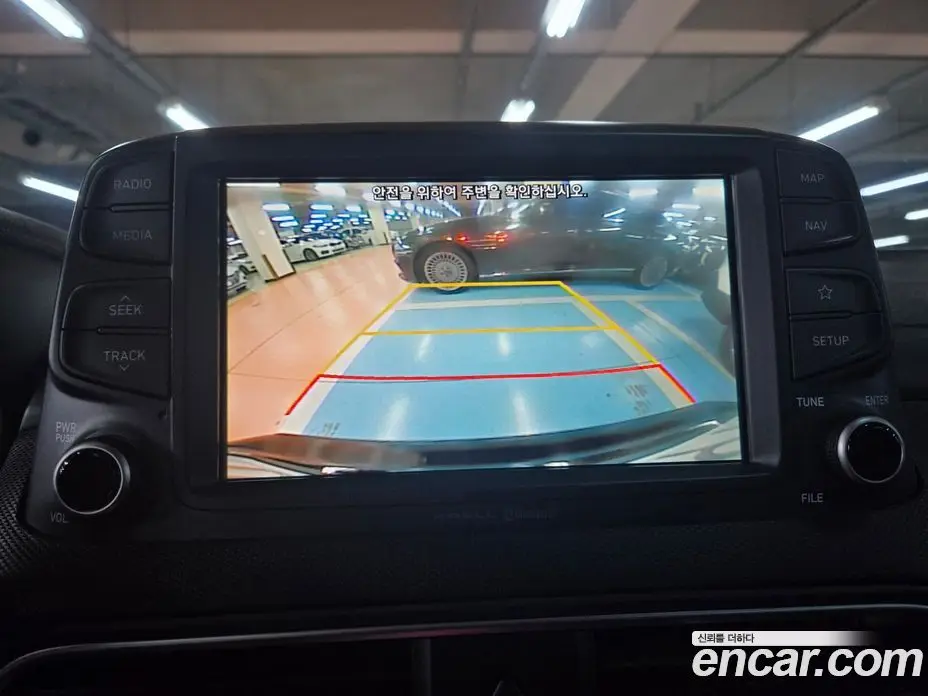 Hyundai Kona 2018 1.6 автомат (гидро), фото 17