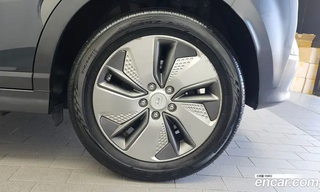 Hyundai Kona 2018 0.2 автомат (гидро), миниатюра 5 Hyundai Kona 2018 0.2 автомат (гидро), миниатюра 5