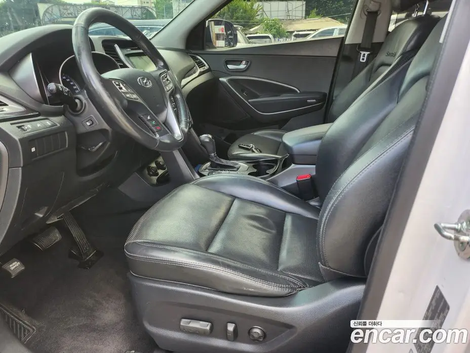 Hyundai Santa Fe 2015 2.0 автомат (гидро), фото 13