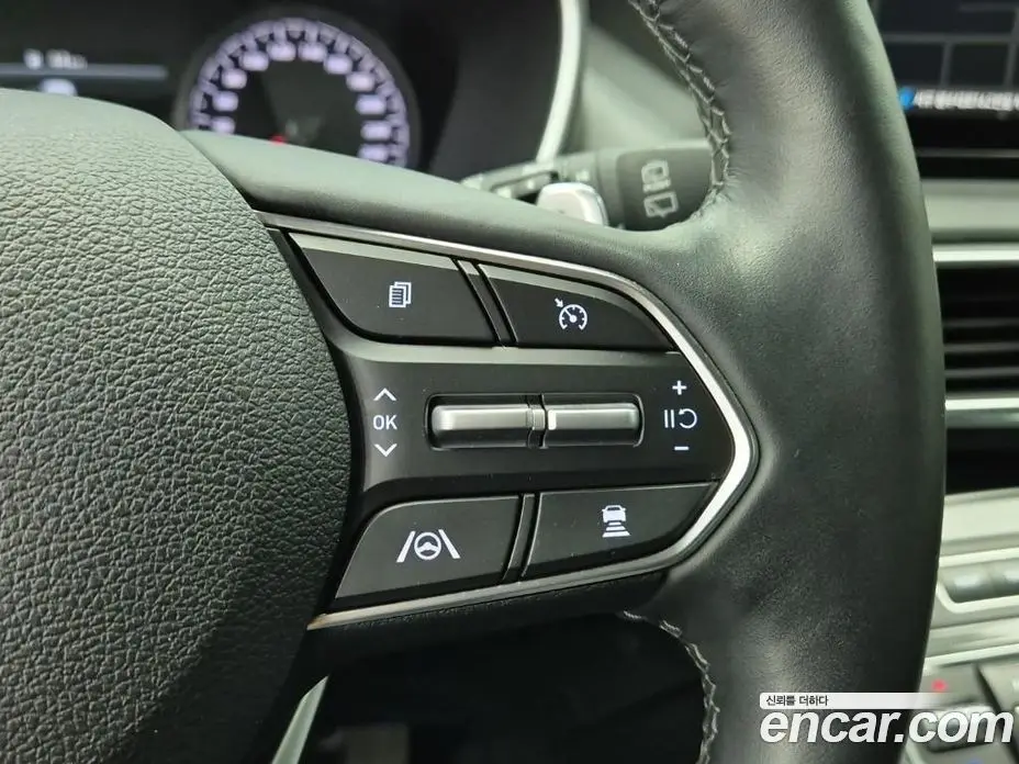 Hyundai Santa Fe 2022 2.2 автомат (гидро), фото 14