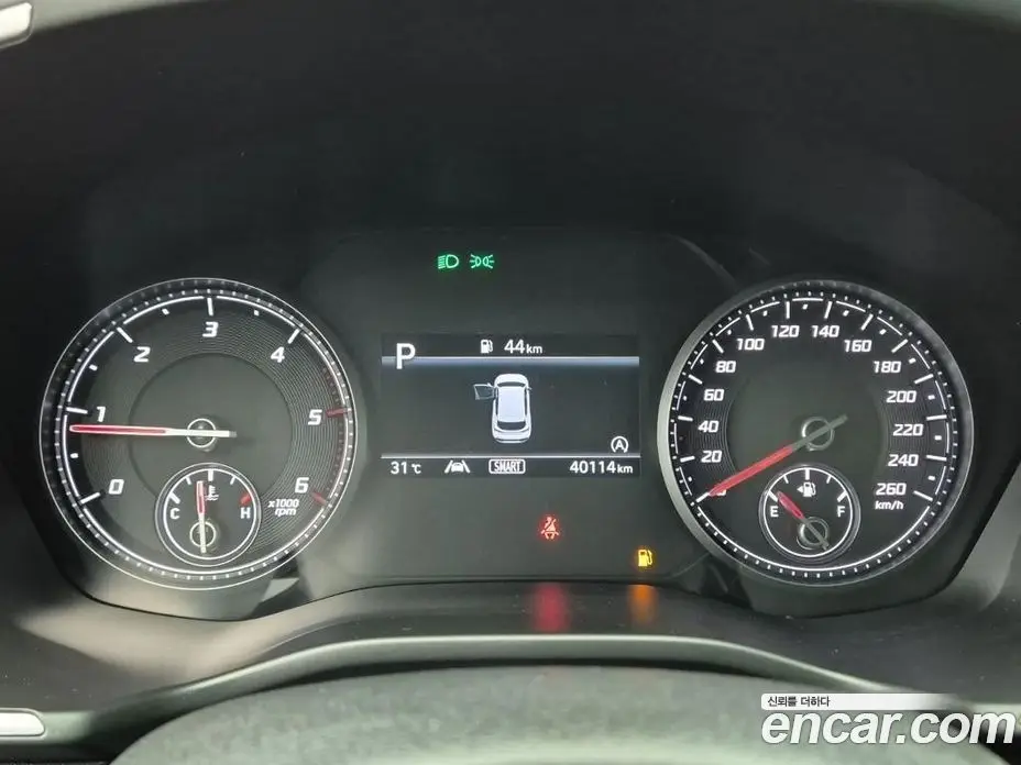 Hyundai Santa Fe 2022 2.2 автомат (гидро), фото 8