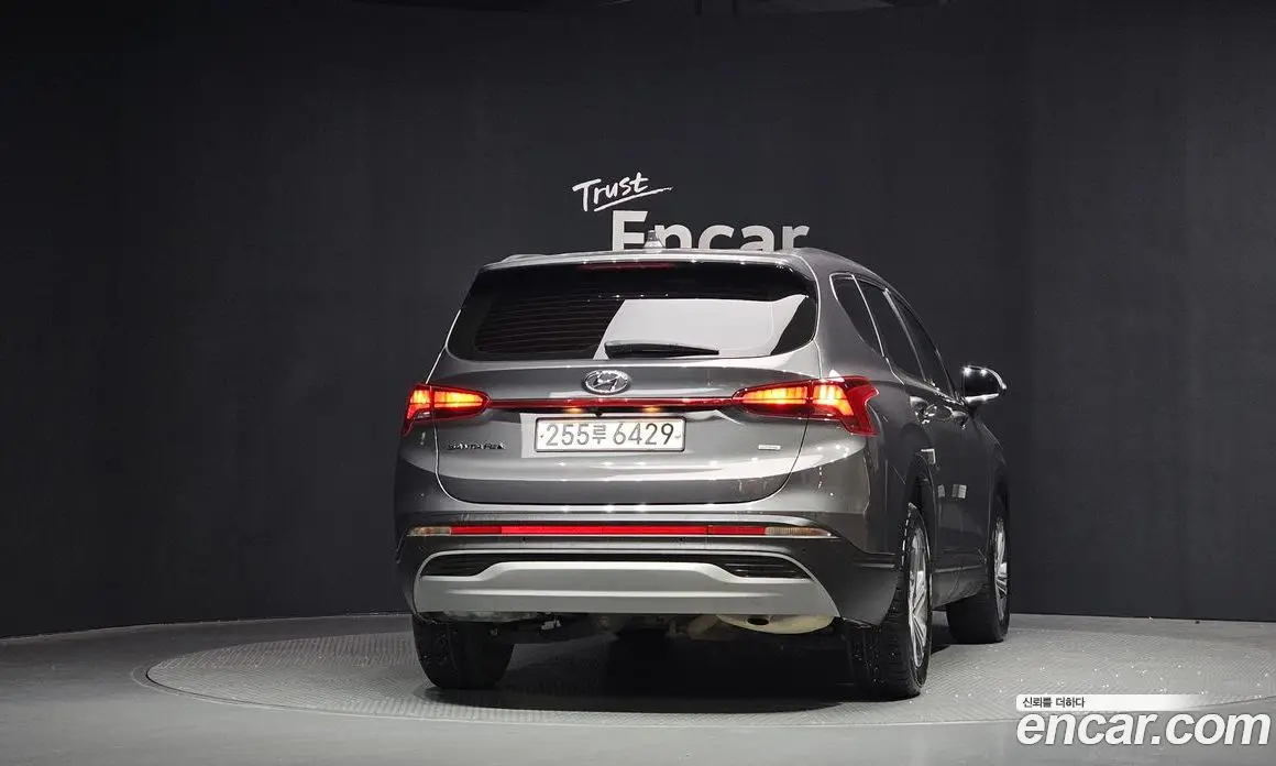Hyundai Santa Fe 2022 2.2 автомат (гидро), фото 4