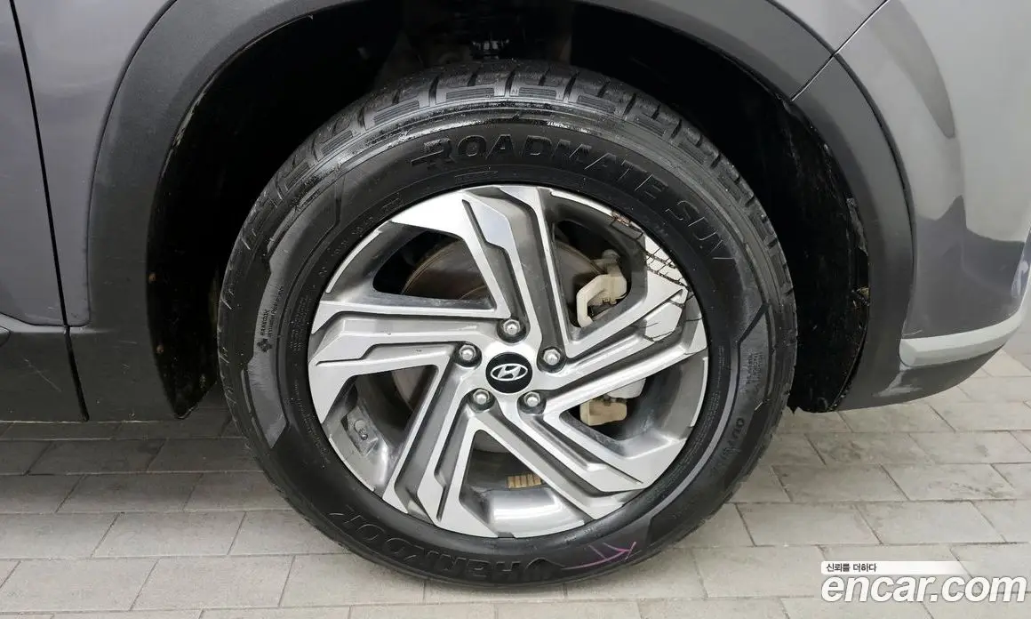 Hyundai Santa Fe 2022 2.2 автомат (гидро), фото 5