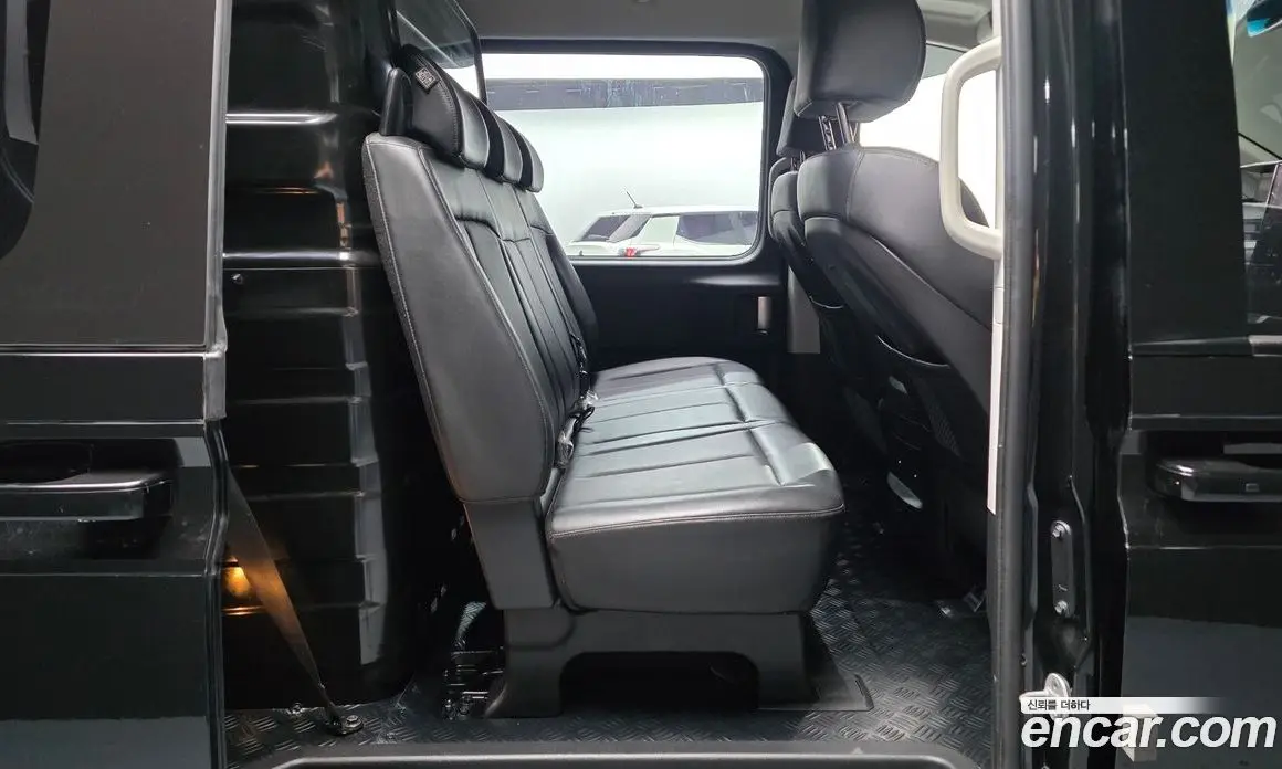 Hyundai Staria 2022 2.2 автомат (гидро), фото 12