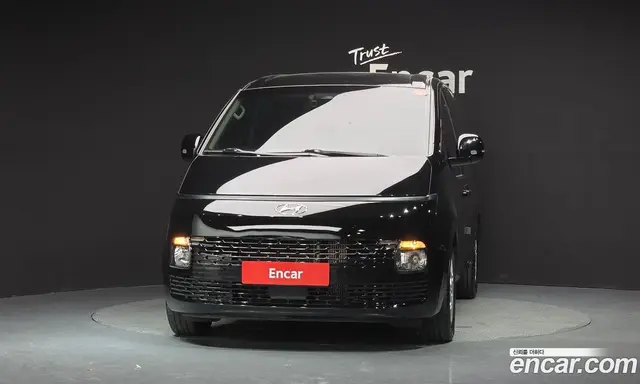 Hyundai Staria 2022 2.2 автомат (гидро), миниатюра 3