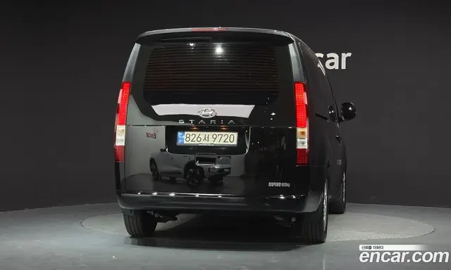 Hyundai Staria 2022 2.2 автомат (гидро), миниатюра 4
