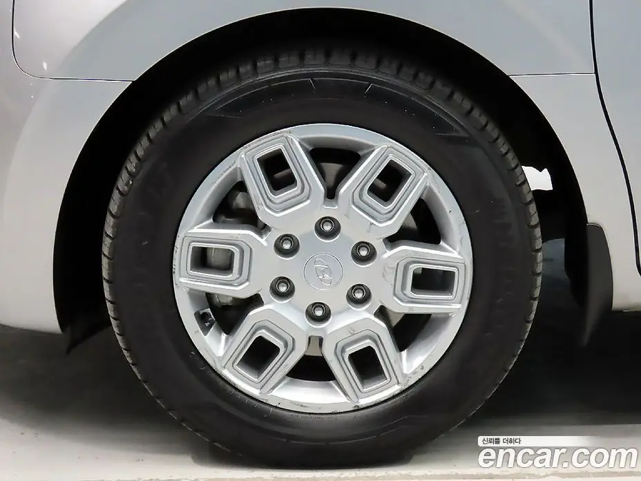 Hyundai Staria 2022 2.2 автомат (гидро), фото 16