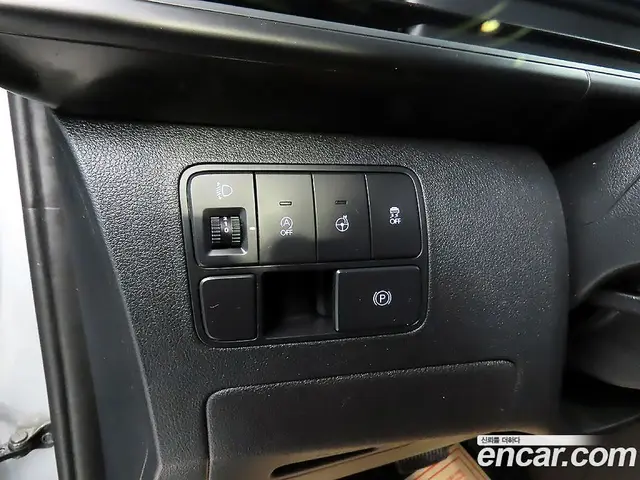 Hyundai Staria 2022 2.2 автомат (гидро), миниатюра 4