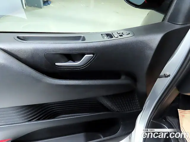 Hyundai Staria 2022 2.2 автомат (гидро), миниатюра 5