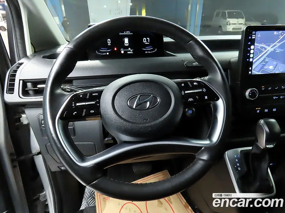 Hyundai Staria 2022 2.2 автомат (гидро), фото 10