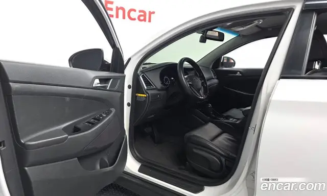 Hyundai Tucson 2016 2.0 автомат (гидро), миниатюра 10