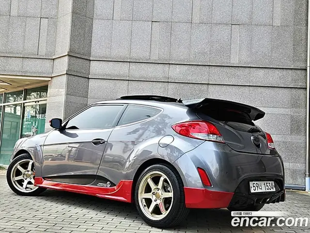 Hyundai Veloster 2011 1.6 автомат (гидро), миниатюра 2