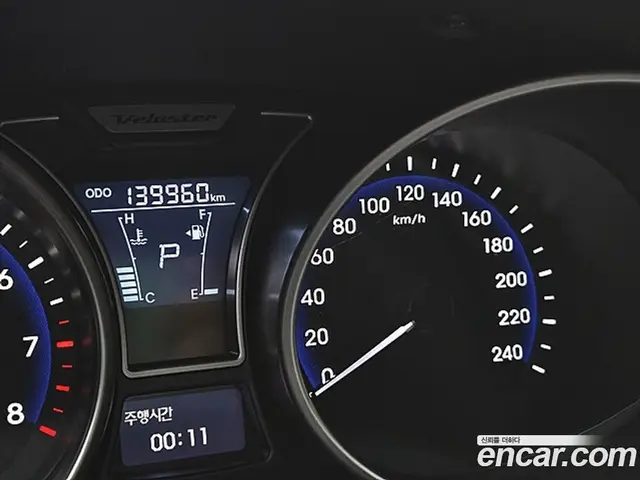 Hyundai Veloster 2011 1.6 автомат (гидро), миниатюра 8