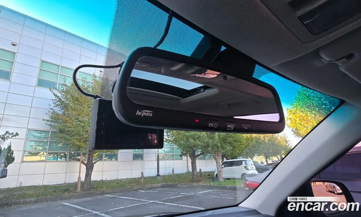 Hyundai Venue 2019 1.6 автомат (гидро), фото 11