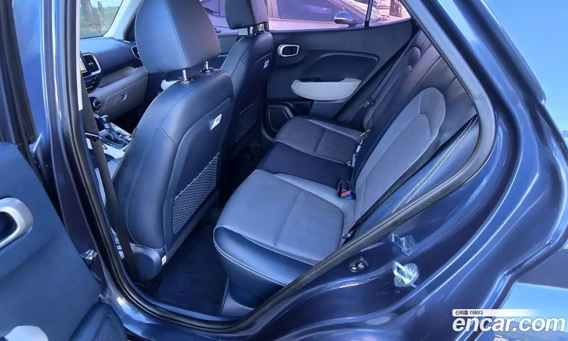 Hyundai Venue 2019 1.6 автомат (гидро), фото 15