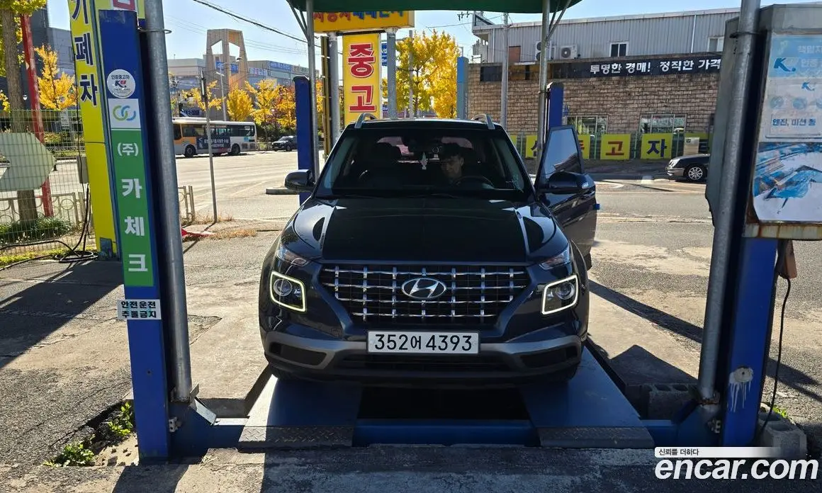 Hyundai Venue 2019 1.6 автомат (гидро), фото 20