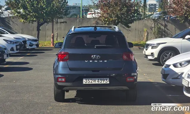 Hyundai Venue 2019 1.6 автомат (гидро), миниатюра 3